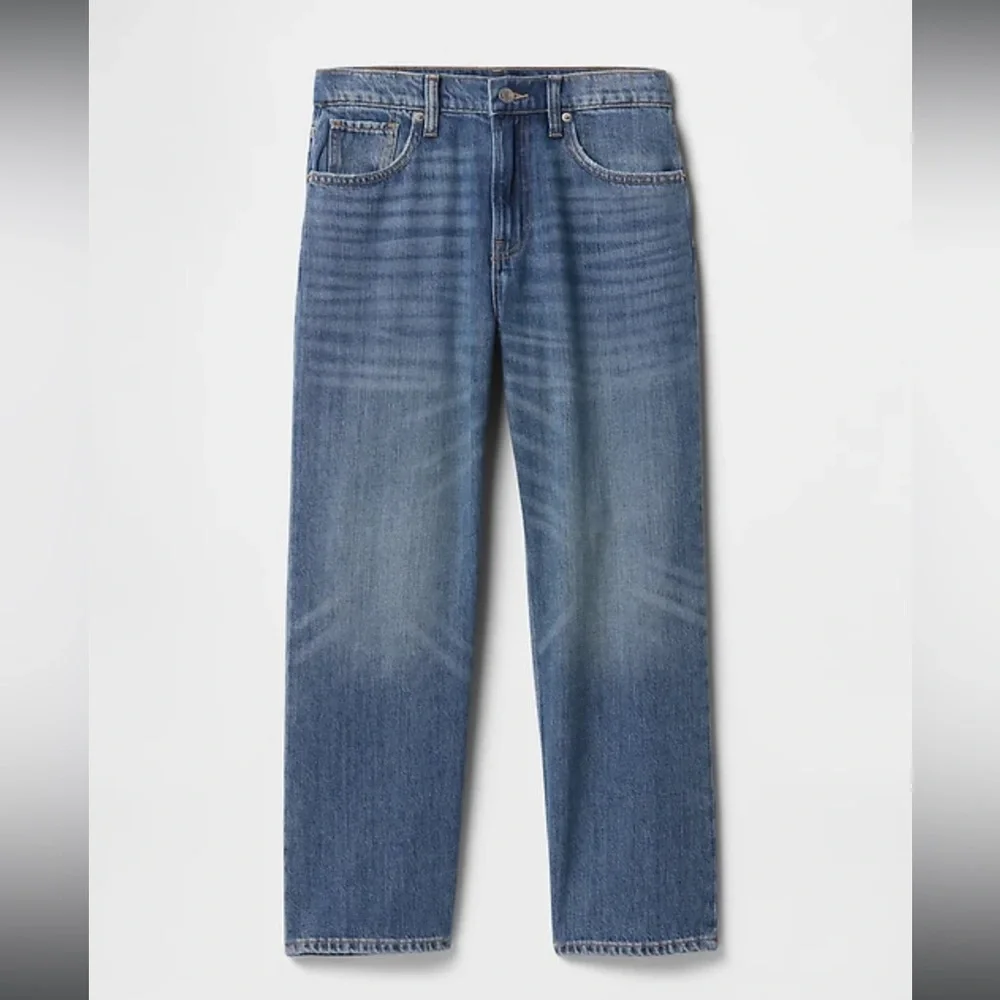 Gap NWT Mid Rise Soft Relaxed Straight Crop Jeans Size 29 Long in Medium Wash - Picture 5 of 13